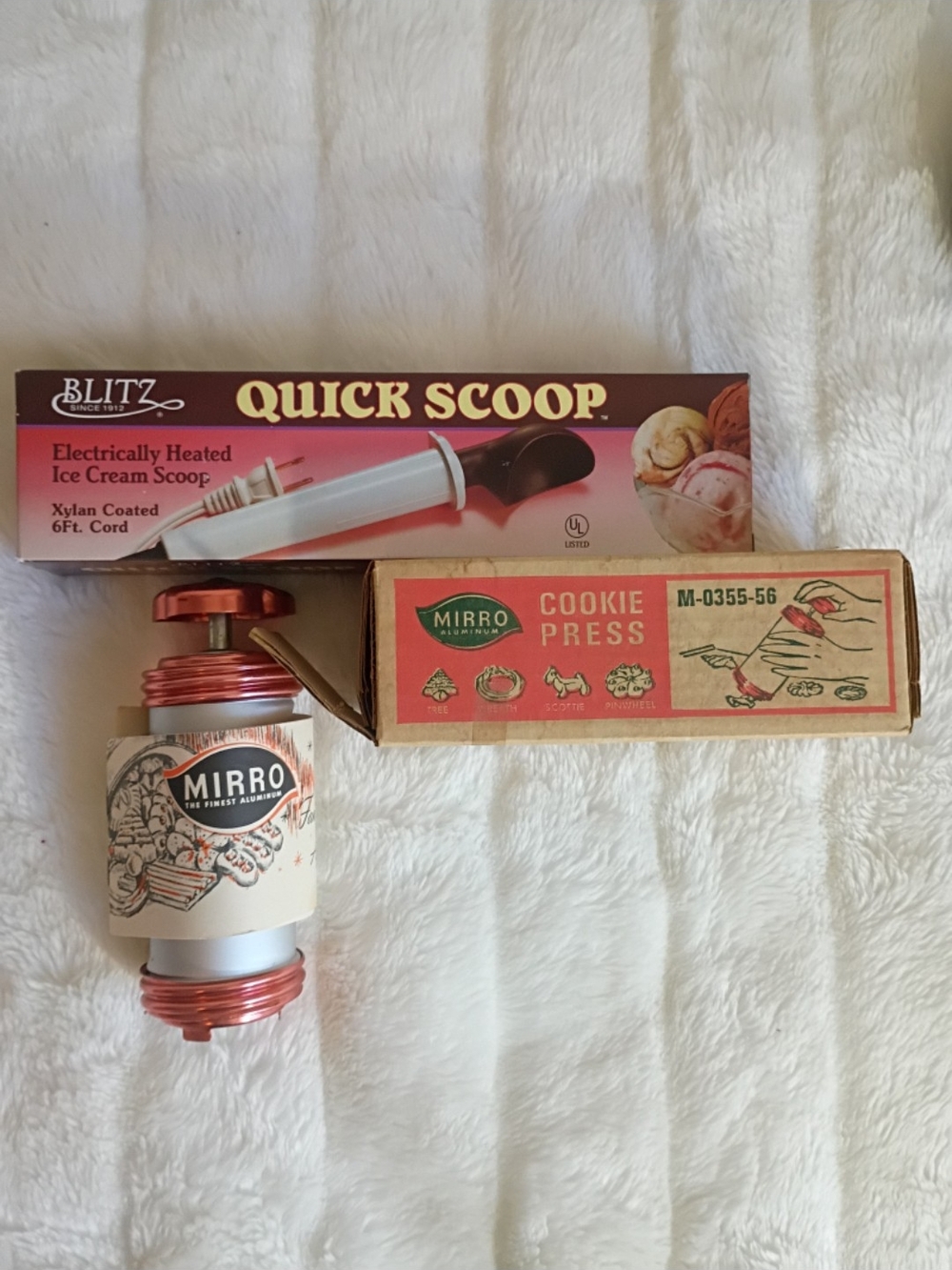Vintage Blitz Quick Scoop Electric Heated Ice Cream Scoop/Mirro Cookie Press